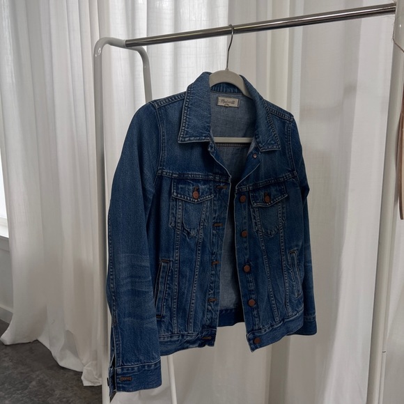 Madewell The Jean Jacket in Pinter Wash - Picture 3 of 6